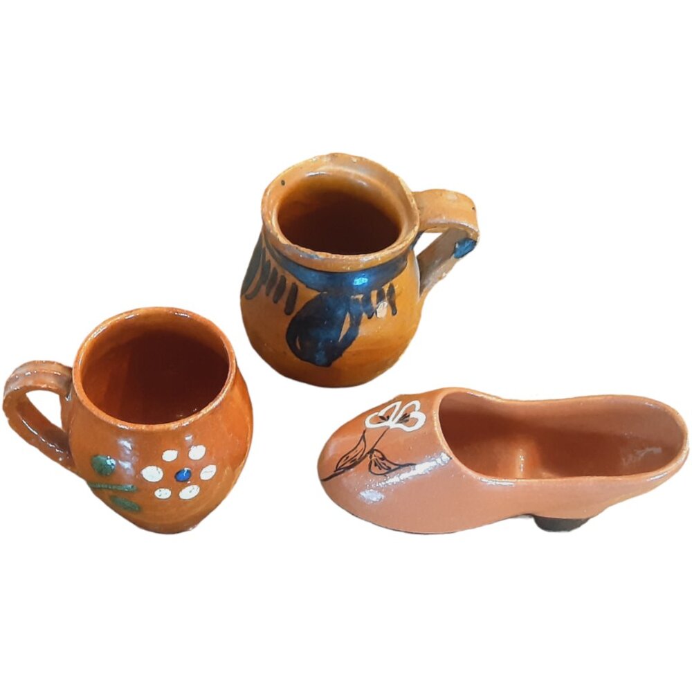 Set Of 3 Dominican Republic Terracotta Clay Pottery. Handmade Shoe Mugs